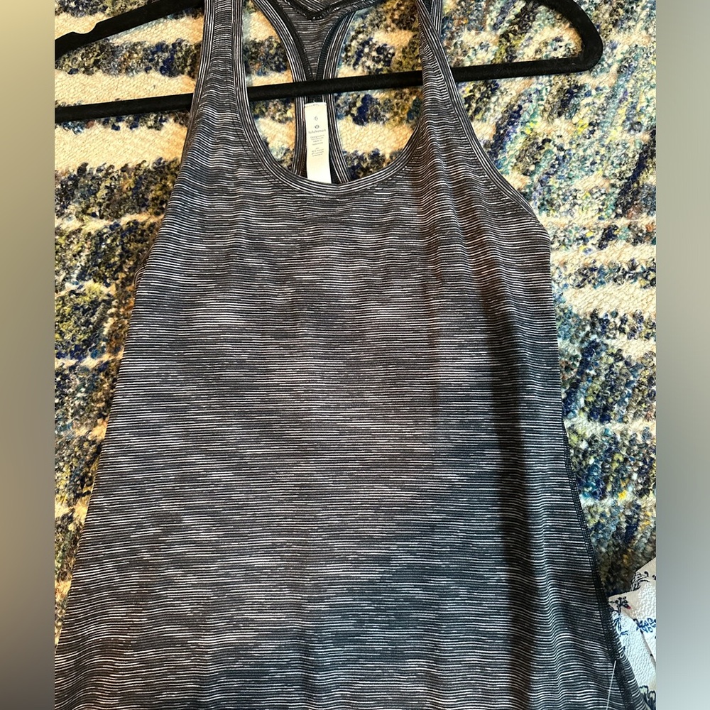 Lululemon Size 6 Tank